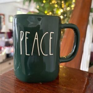 NWT Rae Dunn Peace Mug 20 Oz. Glossy Green